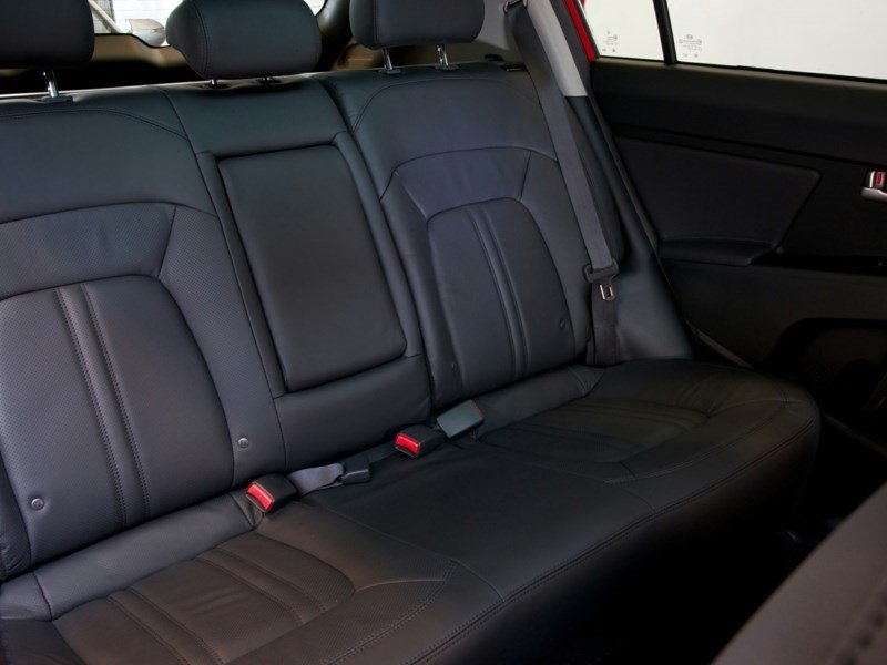 2015 Kia Sportage LX (M6) OEM Shot 6