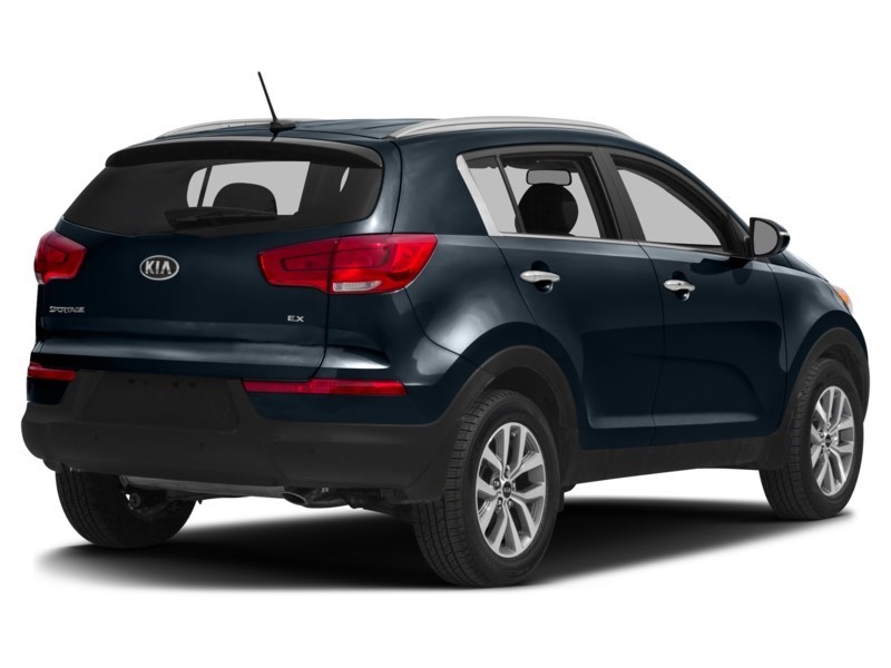 2015 Kia Sportage LX (A6) Exterior Shot 2