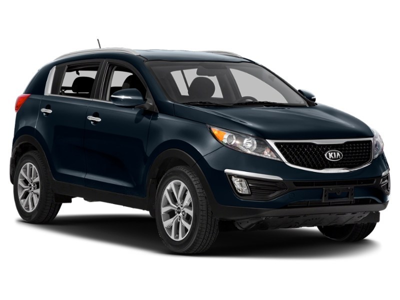 2016 Kia Sportage LX (A6) Exterior Shot 9