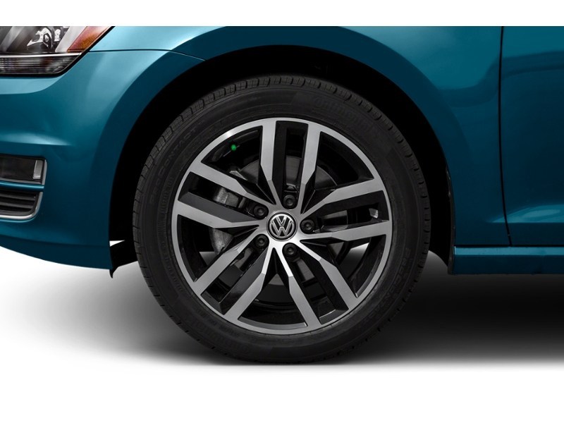 2016 Volkswagen Golf Sportwagon 1.8 TSI Comfortline (M5) Exterior Shot 5