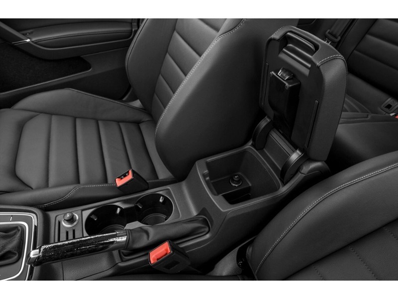 2016 Volkswagen Golf Sportwagon 1.8 TSI Comfortline (M5) Interior Shot 8
