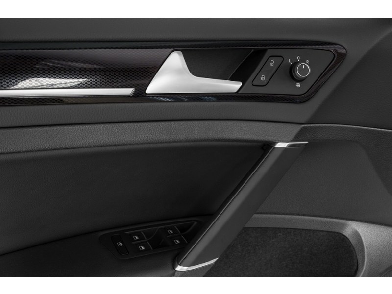 2016 Volkswagen Golf Sportwagon 1.8 TSI Comfortline (M5) Exterior Shot 14