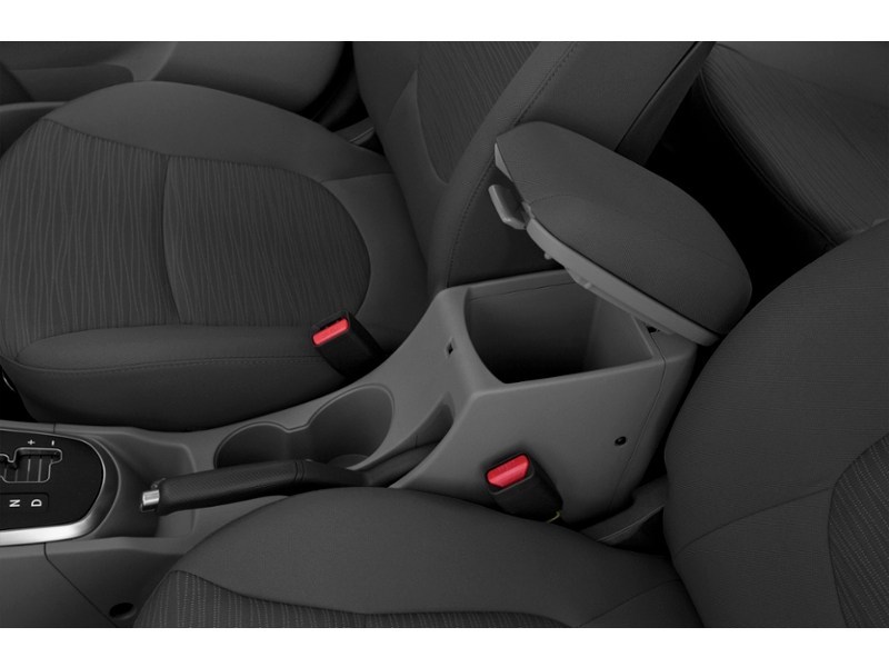 2017 Hyundai Accent GLS (A6) Interior Shot 7
