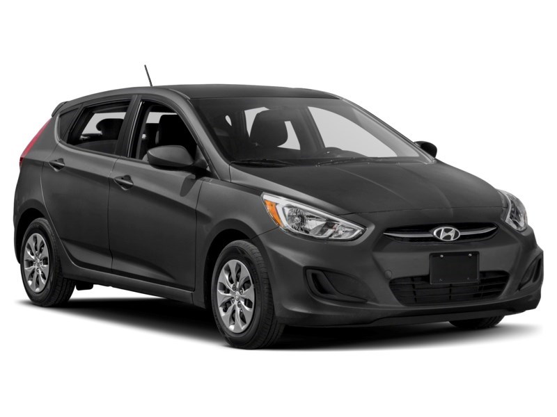 2016 Hyundai Accent GL (A6) Exterior Shot 9