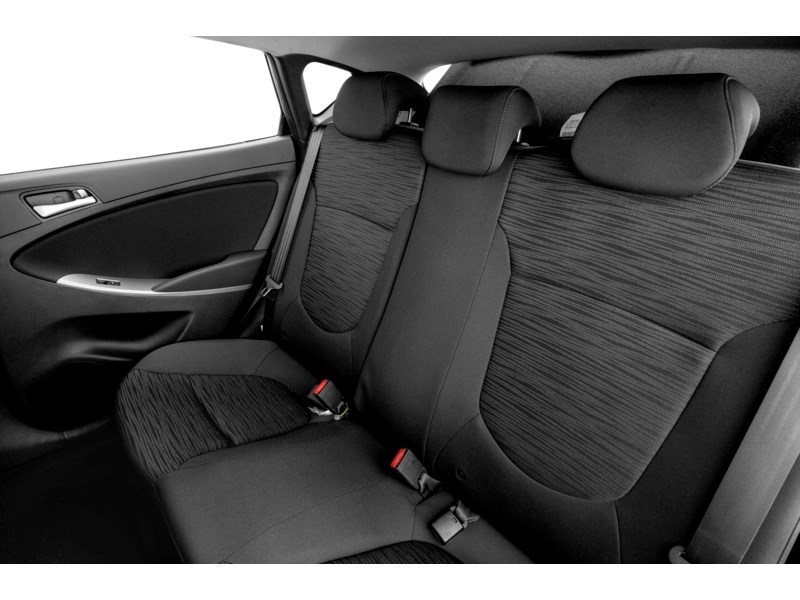 2016 Hyundai Accent GL (A6) Interior Shot 5