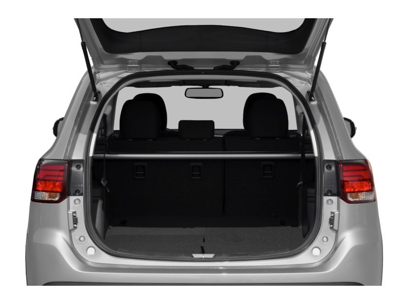 2018 Mitsubishi Outlander ES Exterior Shot 4