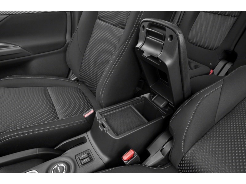 2018 Mitsubishi Outlander ES Exterior Shot 12