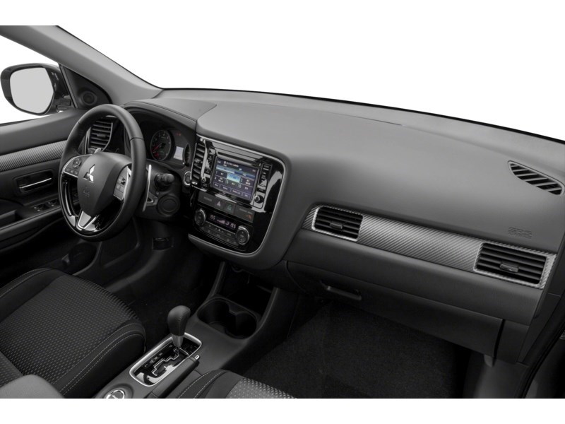2018 Mitsubishi Outlander ES Interior Shot 1