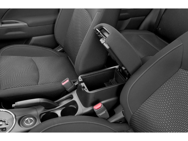 2016 Mitsubishi RVR SE Limited Edition Exterior Shot 12