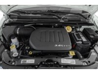 2017 Dodge Grand Caravan CVP/SXT Exterior Shot 3