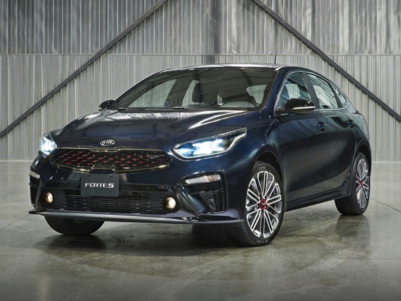 2021 Kia Forte5 5 GT Limited OEM Shot 2