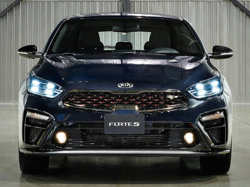 2021 Kia Forte5 5 GT Limited OEM Shot 4