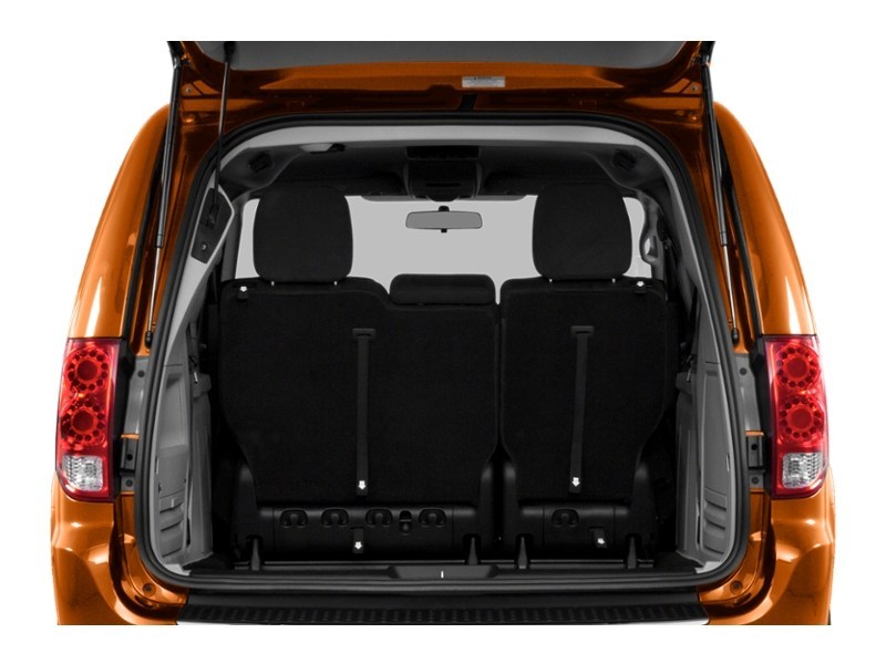 2014 Dodge Grand Caravan SE/SXT Exterior Shot 4