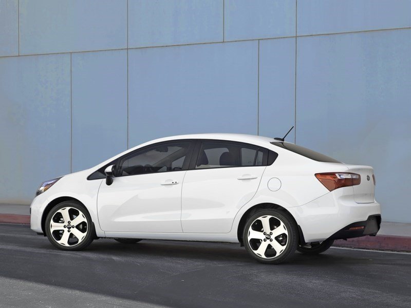 2013 Kia Rio LX (M6) OEM Shot 2