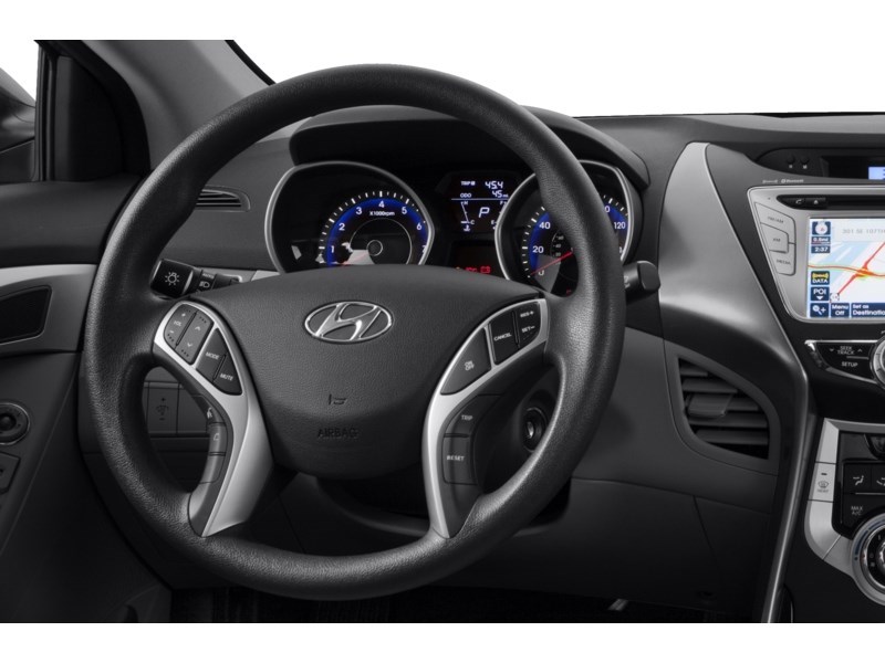 2013 Hyundai Elantra GLS (A6) Interior Shot 2
