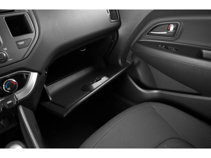 2013 Kia Rio EX (A6) Interior Shot 3