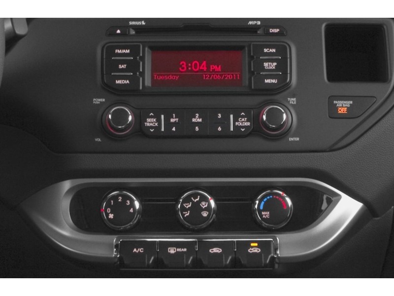 2014 Kia Rio 5dr HB Auto EX Interior Shot 2