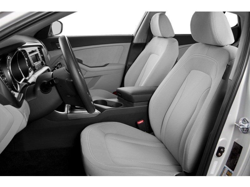 2013 Kia Optima LX (M6) Interior Shot 5