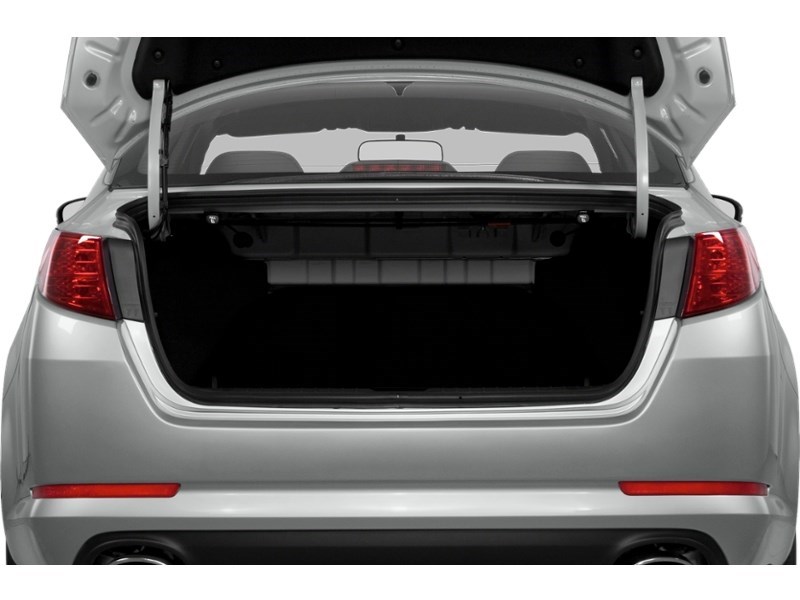 2013 Kia Optima LX (M6) Exterior Shot 4