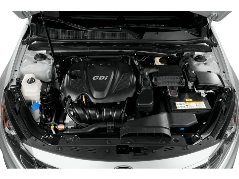 2013 Kia Optima LX (M6) Exterior Shot 3