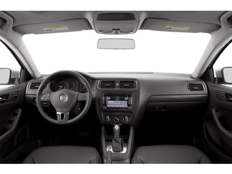 2013 Volkswagen Jetta 2.0L Trendline (M5) Interior Shot 6