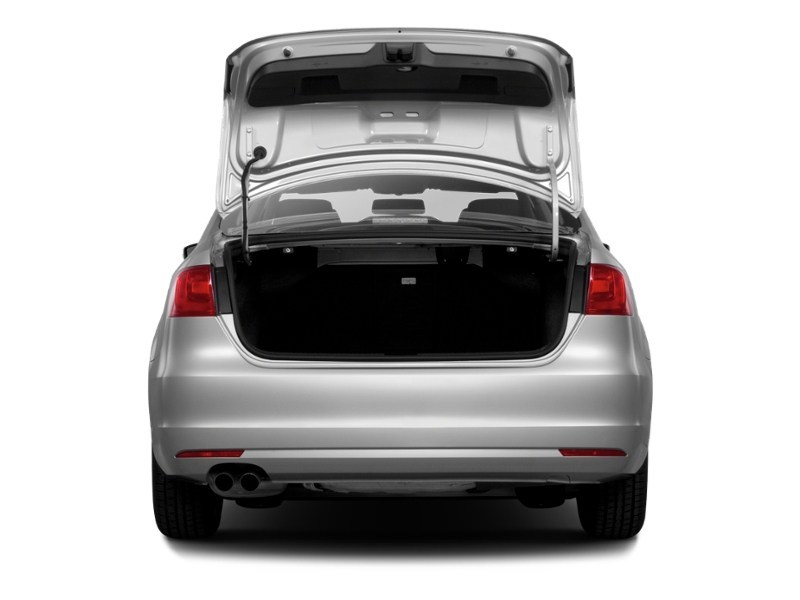 2013 Volkswagen Jetta 2.0L Trendline (M5) Exterior Shot 4