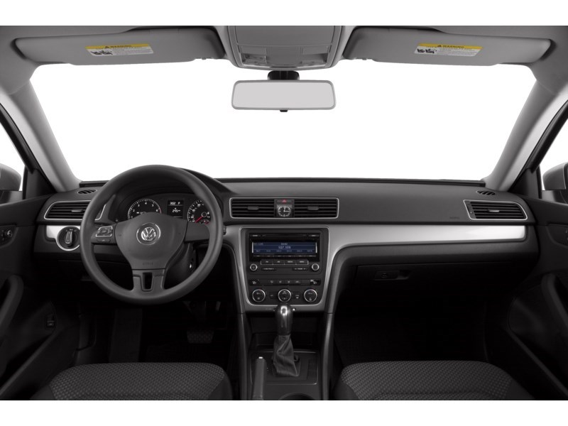 2013 Volkswagen Passat 2.5L Trendline (M5) Interior Shot 6