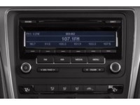 2013 Volkswagen Passat 2.5L Trendline (M5) Interior Shot 1