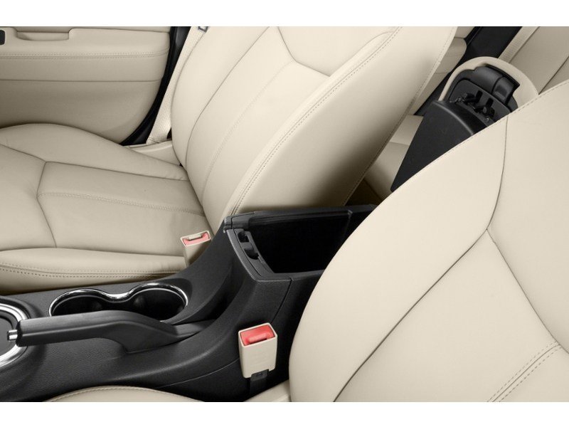 2014 Chrysler 200 LX Interior Shot 8