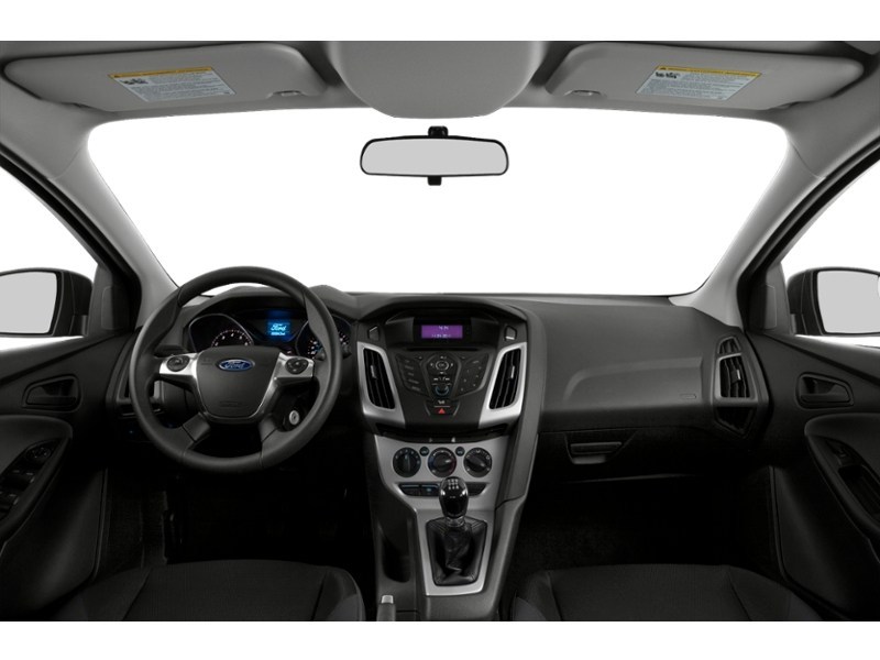 2014 Ford Focus SE Interior Shot 7