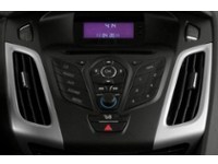 2014 Ford Focus SE Interior Shot 2
