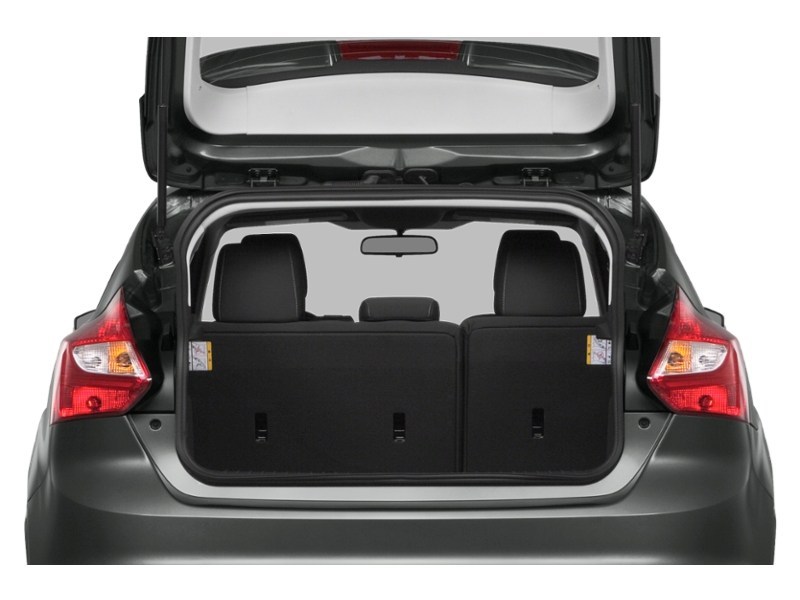 2014 Ford Focus SE Exterior Shot 4
