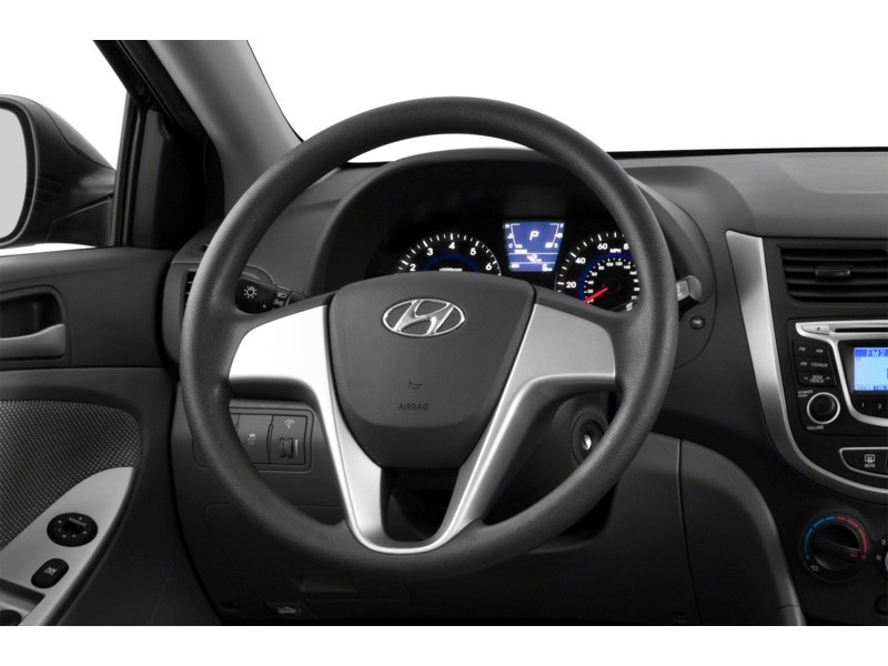 2014 Hyundai Accent GL (A6) Interior Shot 2