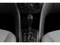 2014 Hyundai Accent GL (A6) Exterior Shot 9