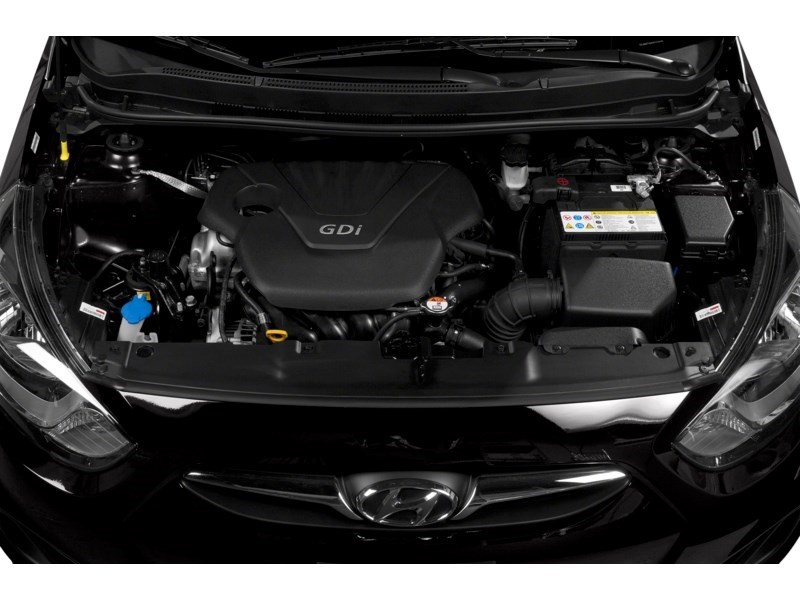 2014 Hyundai Accent GL (A6) Exterior Shot 3