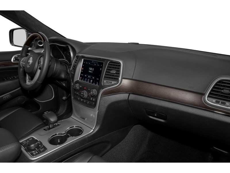 2016 Jeep Grand Cherokee Summit Interior Shot 1