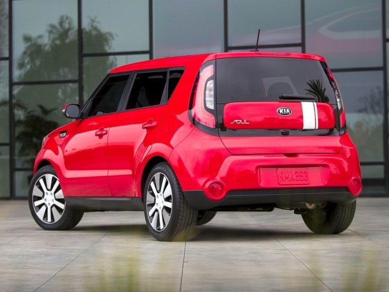 2015 Kia Soul LX (M6) OEM Shot 2