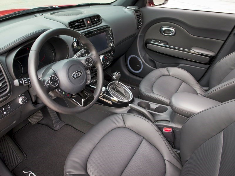 2015 Kia Soul LX (M6) OEM Shot 6
