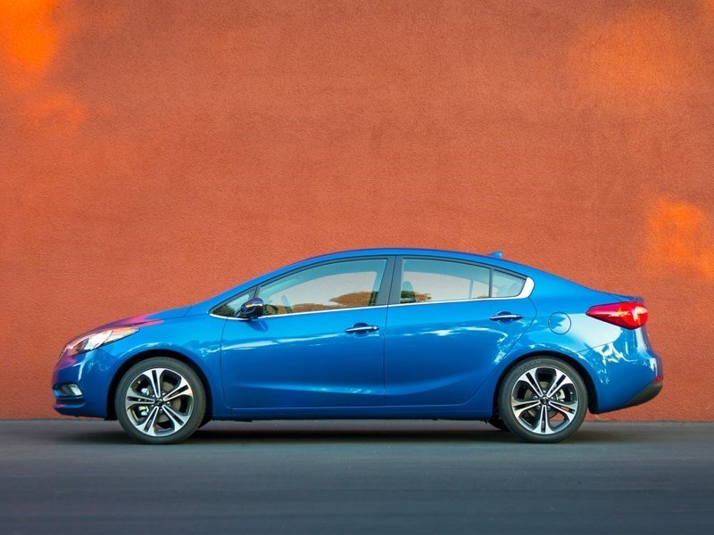 2015 Kia Forte 1.8L LX (M6) OEM Shot 4