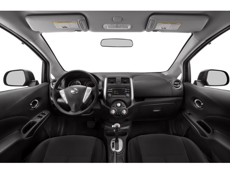 2014 Nissan Versa Note 1.6 SL (CVT) Interior Shot 7
