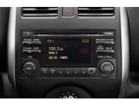 2014 Nissan Versa Note 1.6 SL (CVT) Interior Shot 2