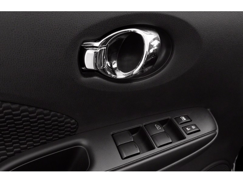 2014 Nissan Versa Note 1.6 SL (CVT) Exterior Shot 14