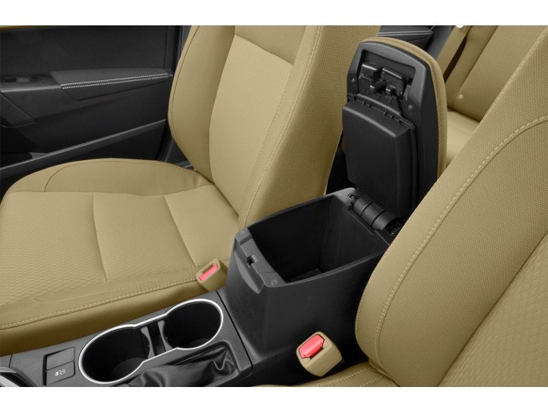 2016 Toyota Corolla LE (CVT) Interior Shot 8
