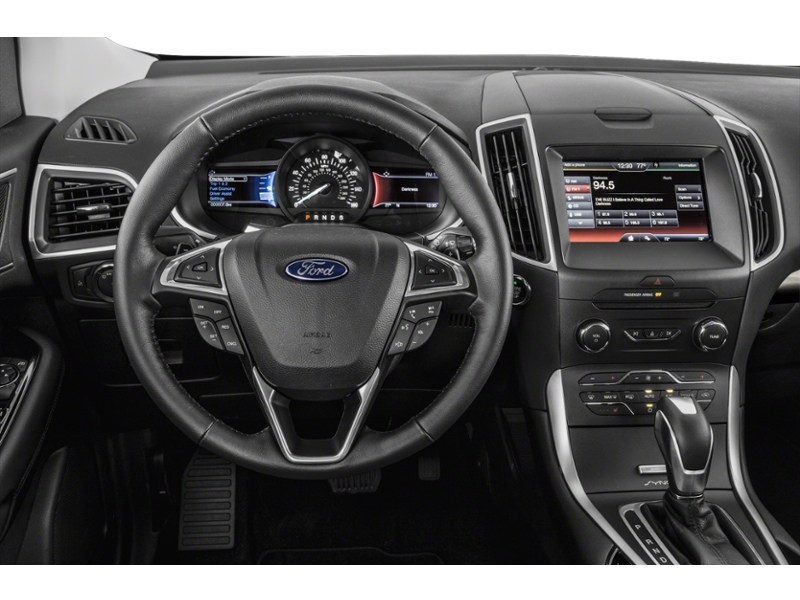 2017 Ford Edge Titanium Interior Shot 3