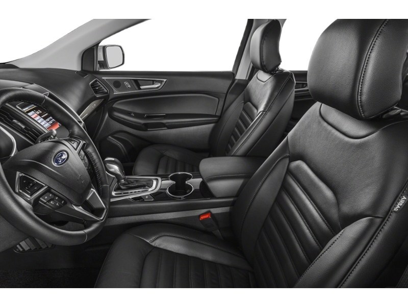 2017 Ford Edge Titanium Interior Shot 5