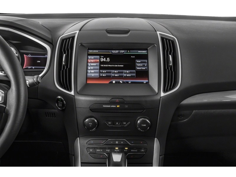 2017 Ford Edge Titanium Interior Shot 2