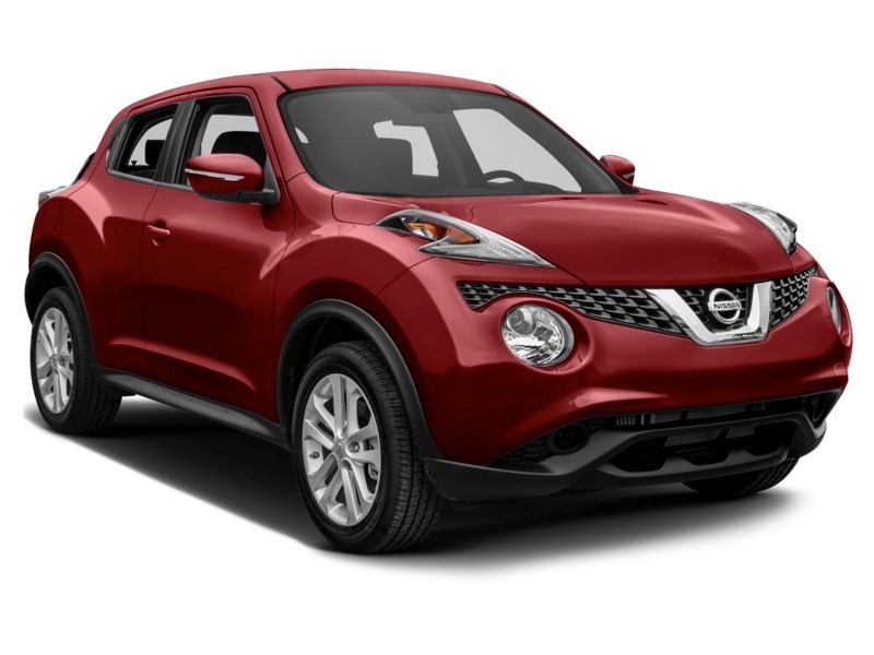2015 Nissan Juke SV (CVT) Exterior Shot 9
