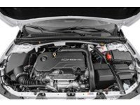2017 Chevrolet Malibu LT w/1LT Exterior Shot 3