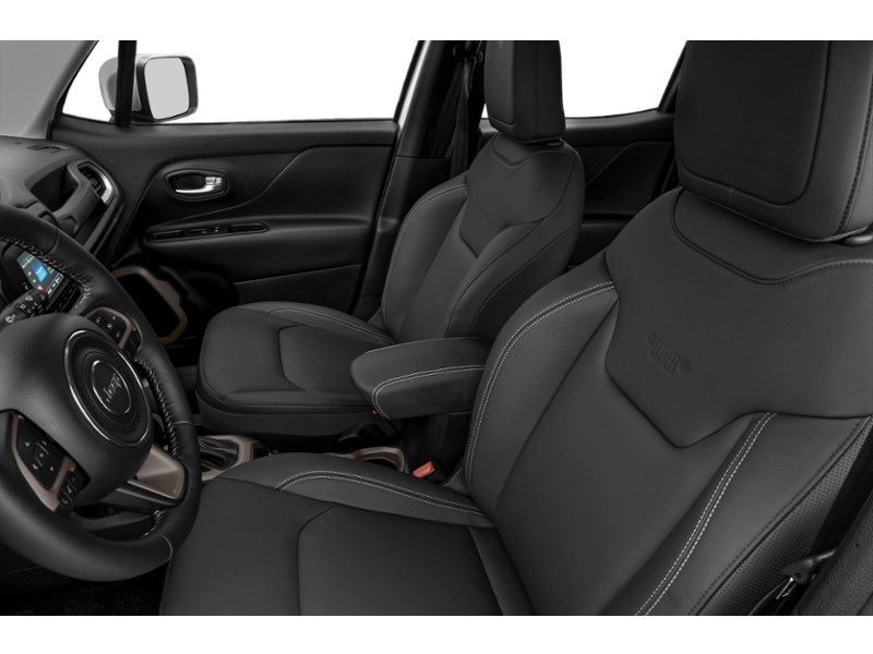 2015 Jeep Renegade Limited Interior Shot 4