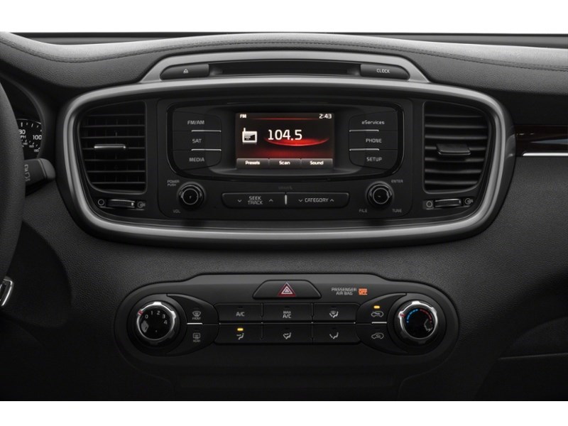 2018 Kia Sorento 3.3L LX V6 7-Seater Interior Shot 2